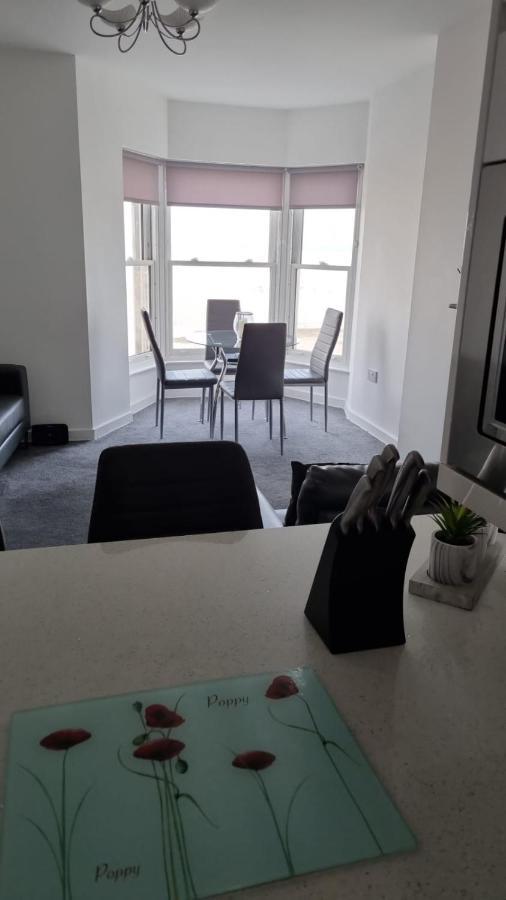 Apartment 302 241 Marine Rad 莫克姆 外观 照片